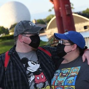 Meet your Posher, Carey